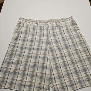 Mossimo Supply Co Men's 40 Gray Plaid Shorts
